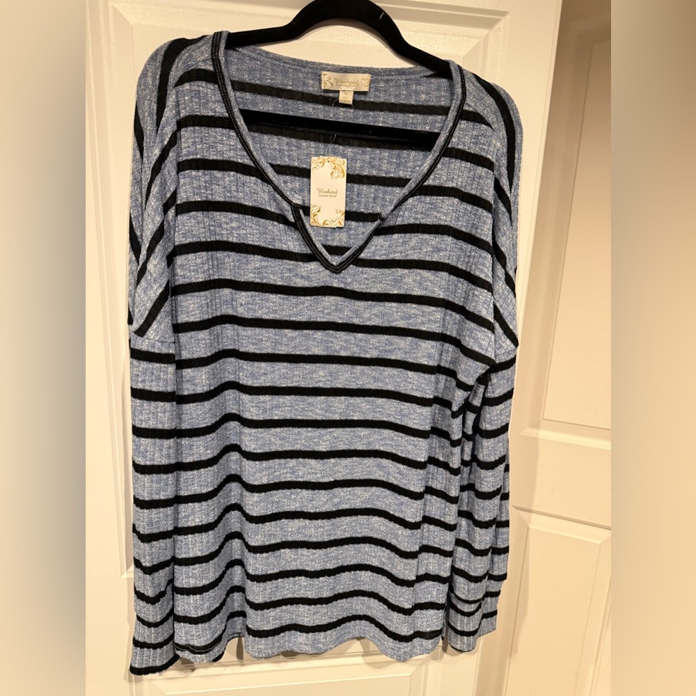 Suzanne Betro Blue and Black Knit Top